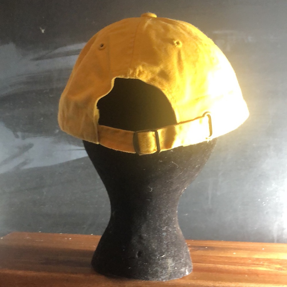 Ladies Cap 🧢 - Picture 3 of 3